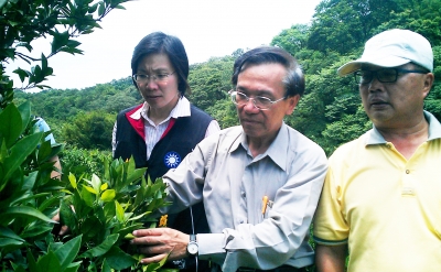 陳文德副主委面色凝重視察